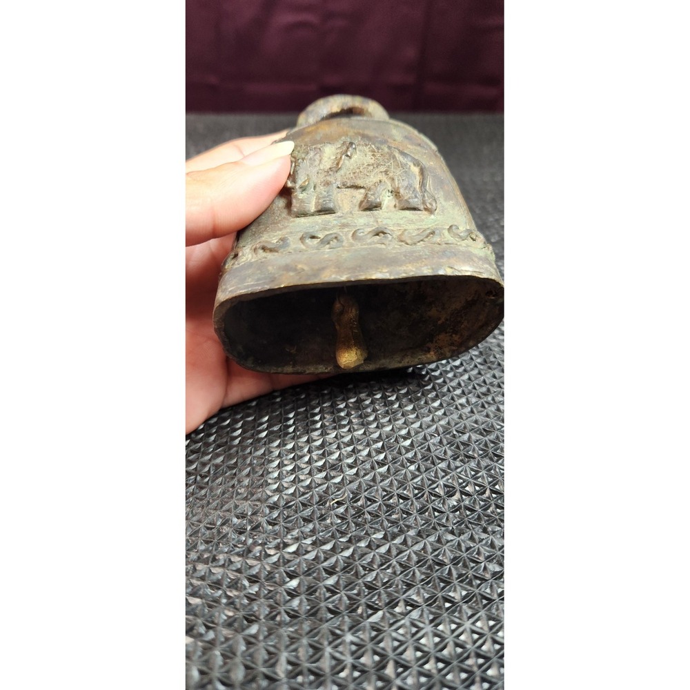 Vintage Bronze Goat Bell Unmarked Small Brown Rustic Farm Animal Patina Decor - Picture 5 of 7